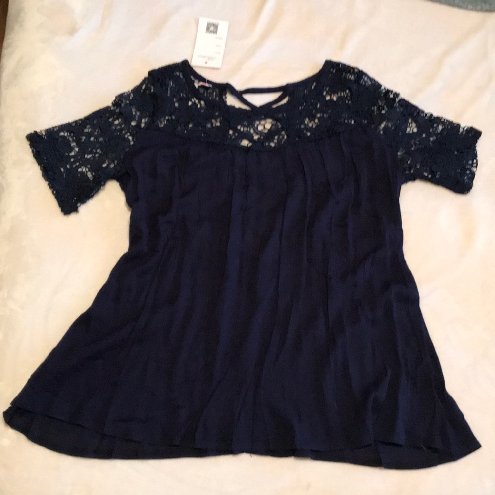 Navy blue short sleeve top